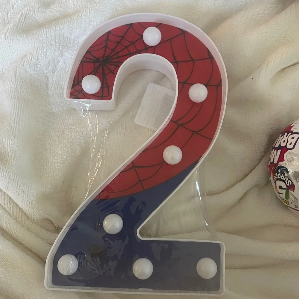 Spider-Themed LED Number 2 Light spider-Man themed party decor Marvel comics nwt